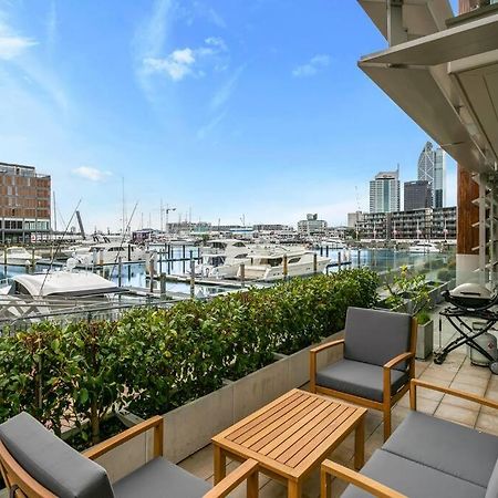 Elegant & Sunny Living With Stunning Marina Views Lejlighed Auckland Eksteriør billede